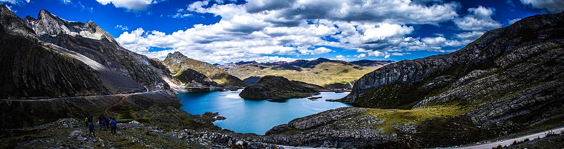 Laguna de Chuchún. Lima. Por Ozesama Licencia: CC-BY-SA-4.0