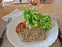 Papeton d'aubergine et son coulis de tomate.