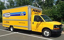 GMC Savana G3500 with moving truck body (Penske) Penske Truck Rental (14325797490).jpg