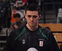 Tomàs con a camiseta d'o Joventut