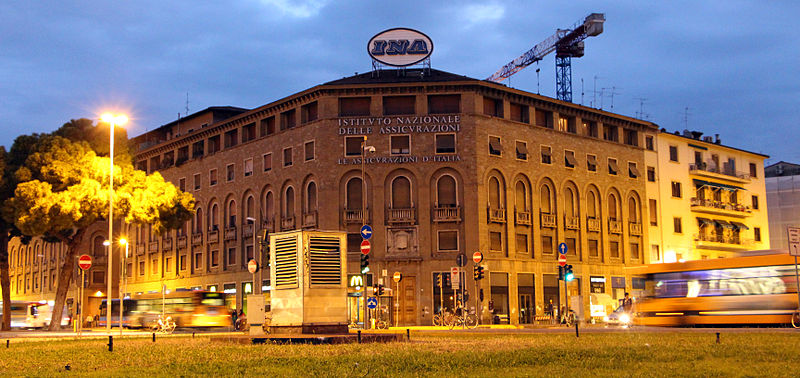 File:Piazza stazione, palazzo ina 01.JPG