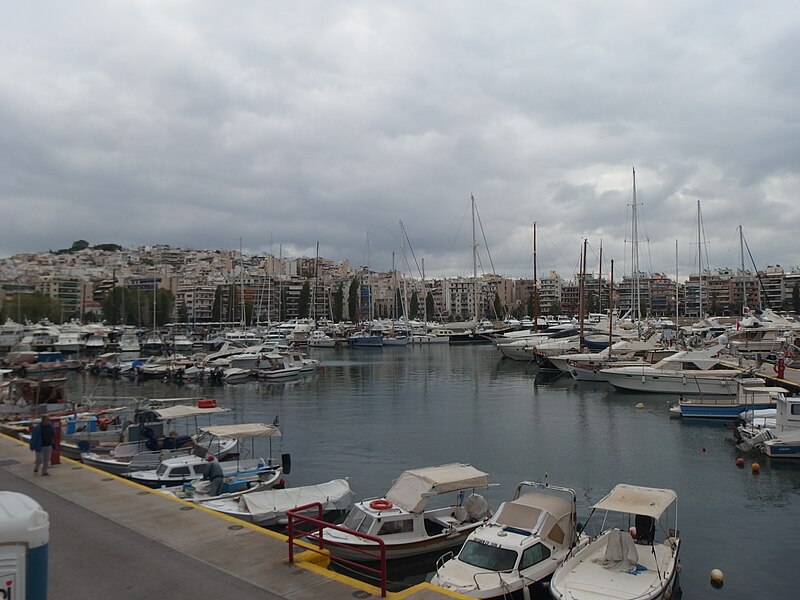 File:Piraeus, marina Zea 03.JPG