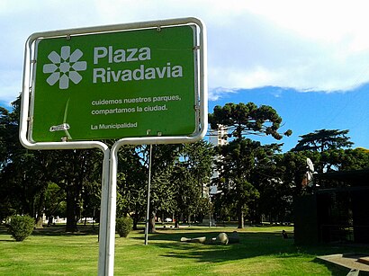 Cómo llegar a Plaza Rivadavia en transporte público - Sobre el lugar