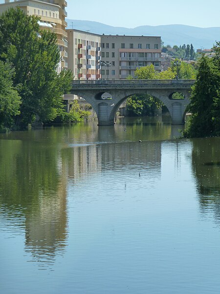 File:Pont de Metz Castres.jpg