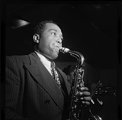 Parker esiintymässä New Yorkissa vuonna 1947.