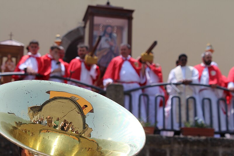 File:Possidente (Avigliano) - Festa patronale Sacro Cuore di Gesù 1.jpg