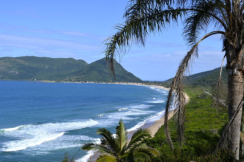 File:Praia da Armação - Sul da Ilha 01.JPG