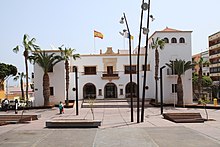 Headquarters of the central government's Insular Directorate in Fuerteventura. Puerto del Rosario - Calle Primero De Mayo - Gobierno de Espana 01 ies.jpg