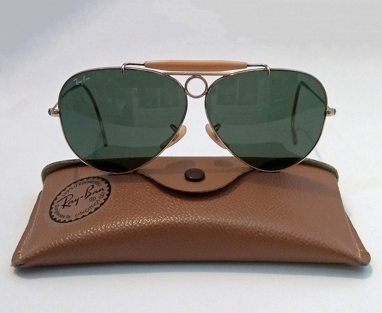 ray ban shooter leather