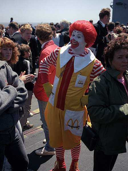 File:Ronald McDonald visits the nuclear-powered aircraft carrier USS CARL VINSON (CVN 70) during a dependent's day cruise - DPLA - b207a8dbeba9ca0bc08690728c500b5a.jpeg