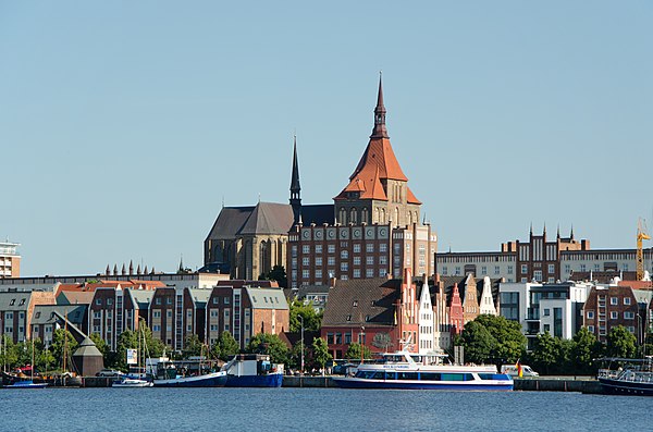 Image: Rostock nördl Altstadt mit der Marienkirche