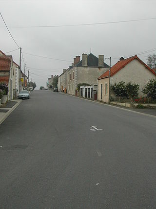<span class="mw-page-title-main">Coulonges-les-Hérolles</span> Commune in Nouvelle-Aquitaine, France