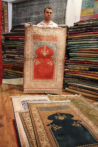 File:Rugseller.JPG