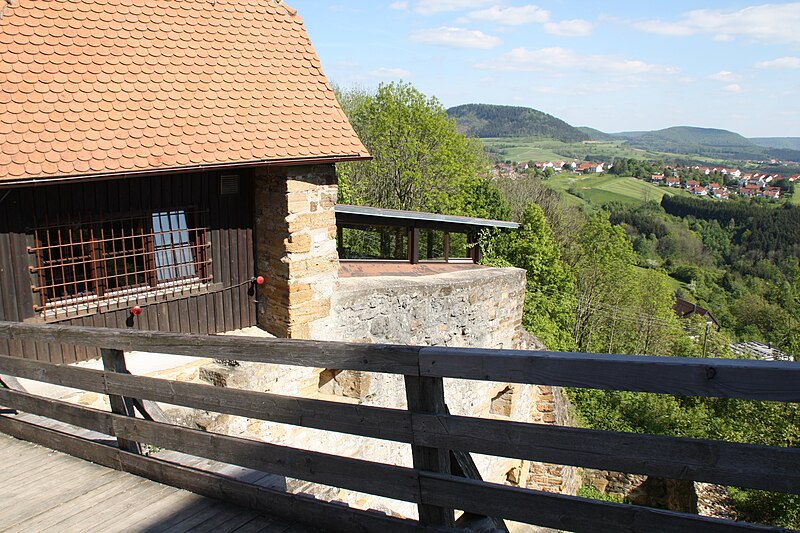 File:Ruin Hohenrechberg bridge.JPG