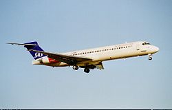 מטוס סקנדינביאן איירליינס שהיה מעורב בתאונה, בצילום משנת 2000