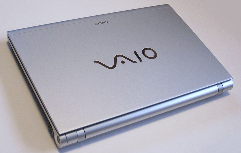 File:SONY VAIO VPCZ119FJ-S 02.jpg