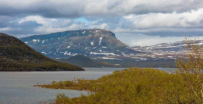 File:Saana over Ala-Kilpisjärvi in Enontekiö, Lapland, Finland, 2022 June.jpg