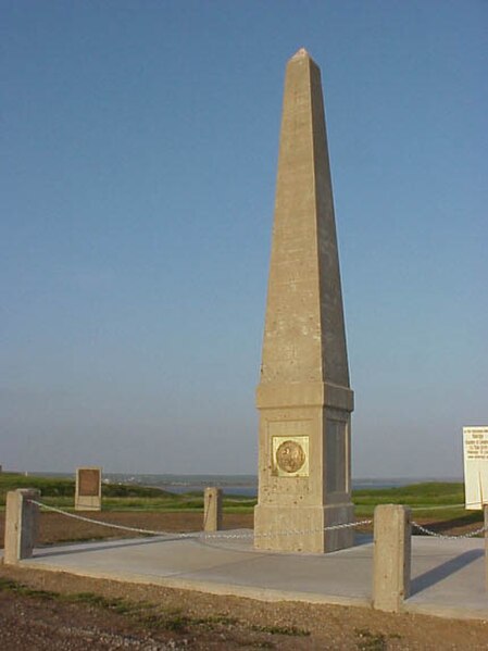 Sakakawea obelisk at the believed site of her death, Mobridge, South Dakota, 2003
