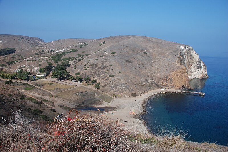 File:Santa Cruz Island CA DSC 4323 ad.JPG