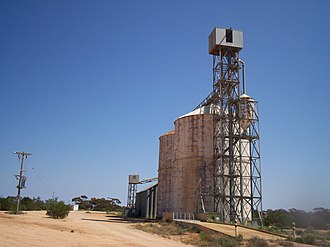 Defunct silo in Merrinee. Silo Merrinee.jpg