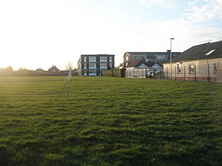 <span class="mw-page-title-main">Springfield School, Portsmouth</span> Academy in Drayton, Portsmouth, Hampshire, England