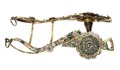 Stångbett av förgyllt stål med bladrankor av guldplåt med blommor av emalj, 1650 - Livrustkammaren - 108091.tif