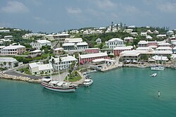 Povijesni grad St. George na Bermudima s pripadajućim utvrdama