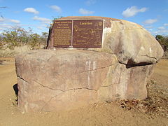 monument marquant le tropique du Capricorne dans le parc national Kruger en Afrique du Sud.