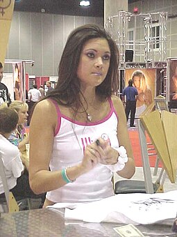 Stephanie Swift at AVN Expo 2001 Stephanie Swift at Erotica Los Angeles 2001 1.jpg