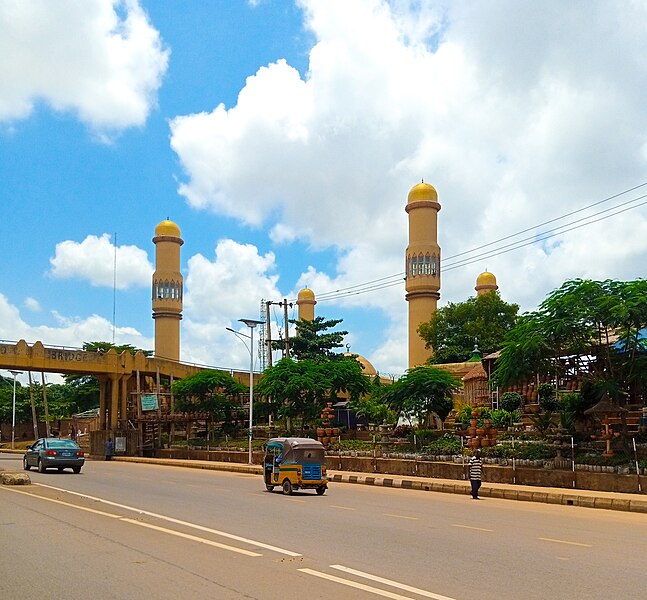 File:Sultan Bello Mosque.jpg