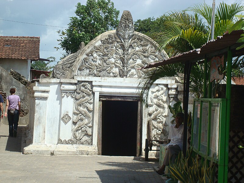 File:Taman Sari Java337.jpg