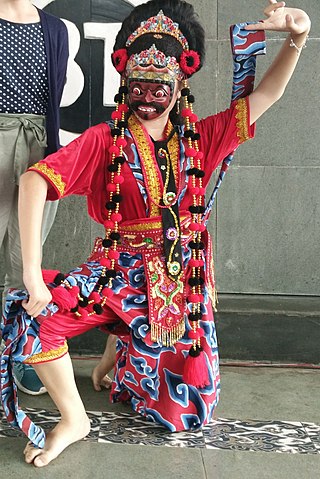 <span class="mw-page-title-main">Cirebonese mask dance</span> Indonesian traditional dance