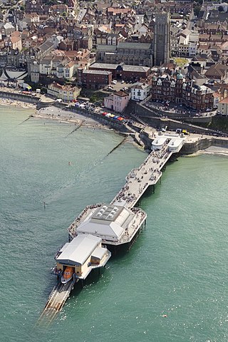 <span class="mw-page-title-main">Cromer Pier</span> Grade II listed Pier in Cromer, Norfolk, England