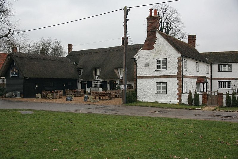 File:The Six Bells - geograph.org.uk - 1725834.jpg