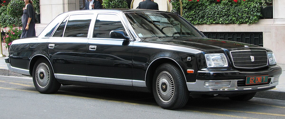 Toyota Century - Wikipedia