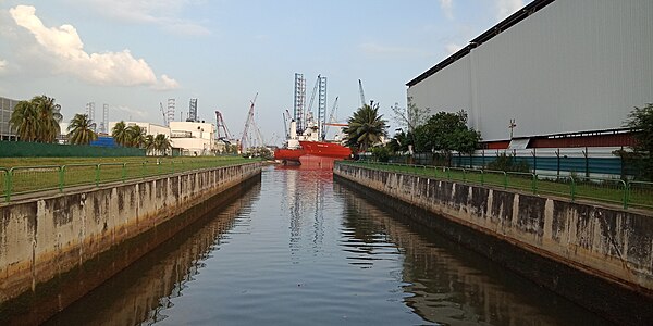 Image: Tuas shipyard at Tuas South Avenue 5