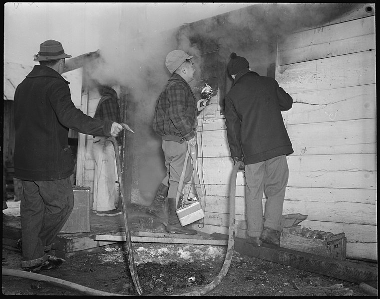 File:Tule Lake Relocation Center, Newell, California. Quick work, by the evacuee fire department, kept t . . . - NARA - 536958.jpg