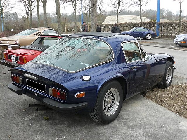 1977 TVR 1600M, with the third and last taillight configuration