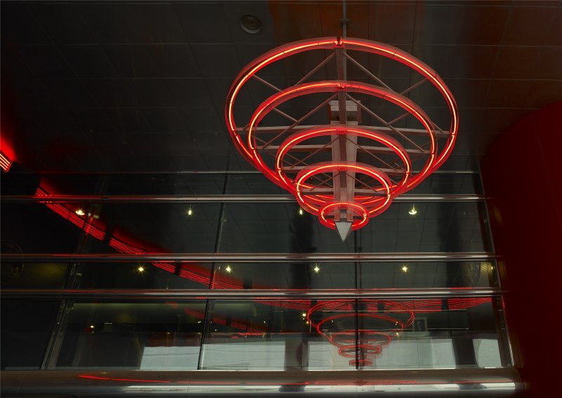 File:Untitled neon sculpture with stainless steel ceiling, located at exterior of U.S. Courthouse, Madison, Wisconsin LCCN2010719986.tif