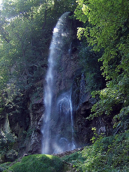 File:Uracher Wasserfall 09.jpg