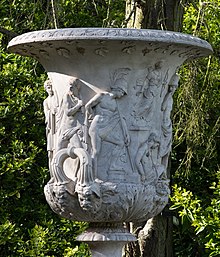 The Medici Vase, Kew Gardens, from a pair ordered by George IV. Vase Medicis - copie a Kew Gardens (cropped).jpg