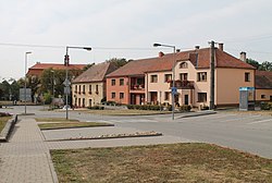 Višňové, náměstí (2016-09-28; 02).jpg