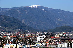 View of the Gerlitzen von Villach, in front of the Kanzelhöhe