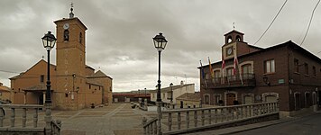 Villasequilla, plaza Mayor.JPG