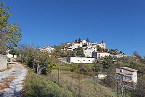 Vue du village des Mujouls depuis la rue des Pommiers.JPG