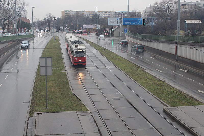 File:Wien-wiener-linien-sl-25-1074713.jpg