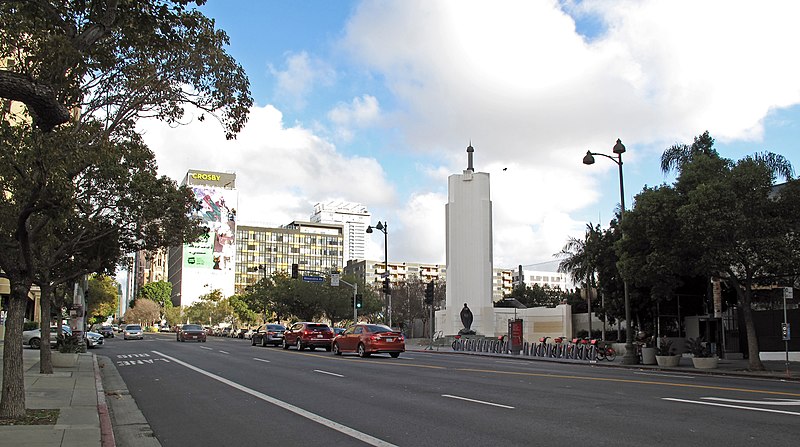 File:Wilshire Blvd and Alexandria Ave, Los Angeles.jpg