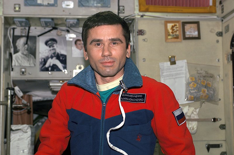 File:YMalenchenko Expedition7.jpg