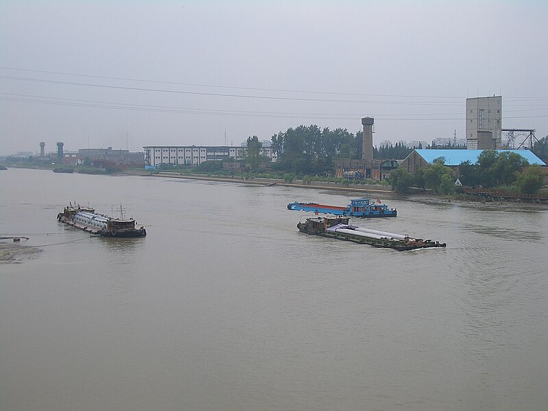 File:Yangzhou-Modern-Grand-Canal-barges-3361.JPG