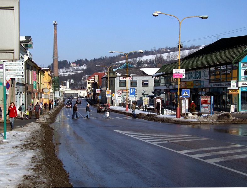 File:Čadca - main street.JPG